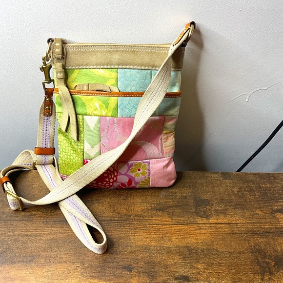 Vintage Coach Women Y2K Pastel Patchwork Crossbody Purse Pink Green One Size - Picture 1 of 7
